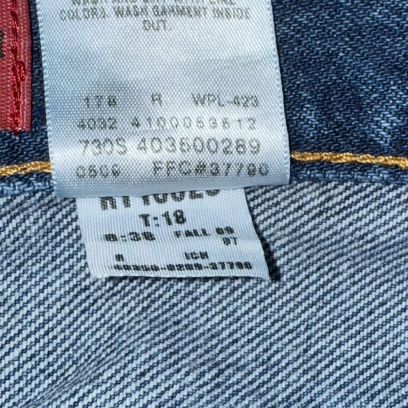 Vintage Levi’s 550 high rise relaxed fit Jean size 29/L28/1/2 - Picture 12 of 12